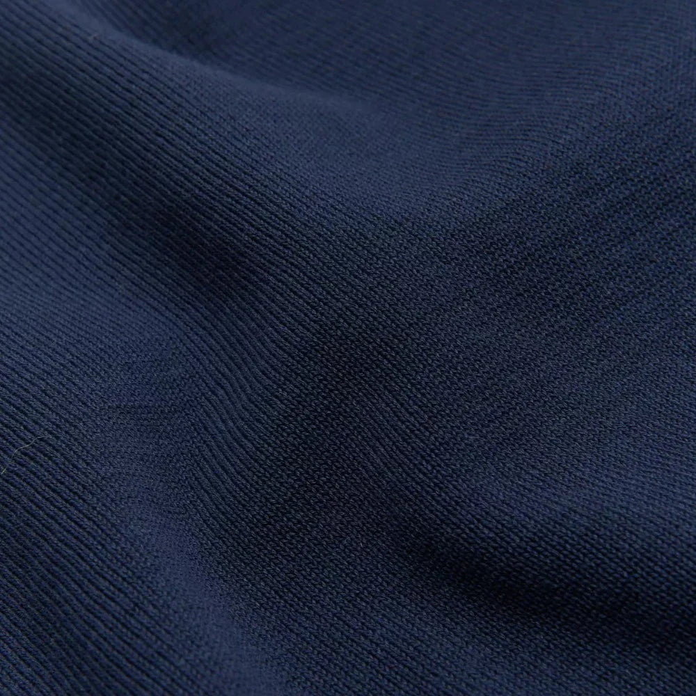 Le pull sevan Nitto en coton peigné est une nouveauté de Printemps.  Il dispose d'une emmanchure raglan et d'un toucher 'sec' dû à son tricotage spécifique.  100% coton Fabriqué en France à Clamart