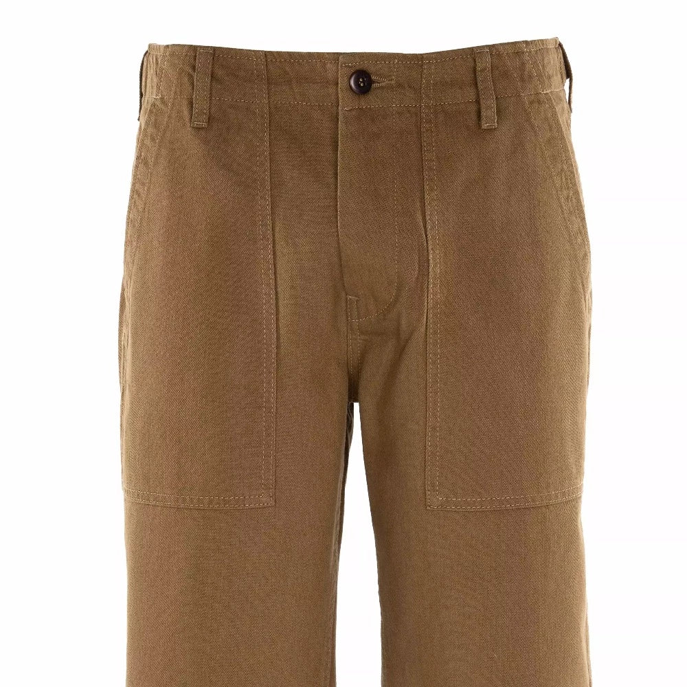 Le short 1962 de chez Pike Brothers est la version courte du pantalon og107. Il est idéal pour cet été.  Vous pouvez prendre une taille au dessus (upsize), le short og107 dispose de pattes de serrages latérales. 