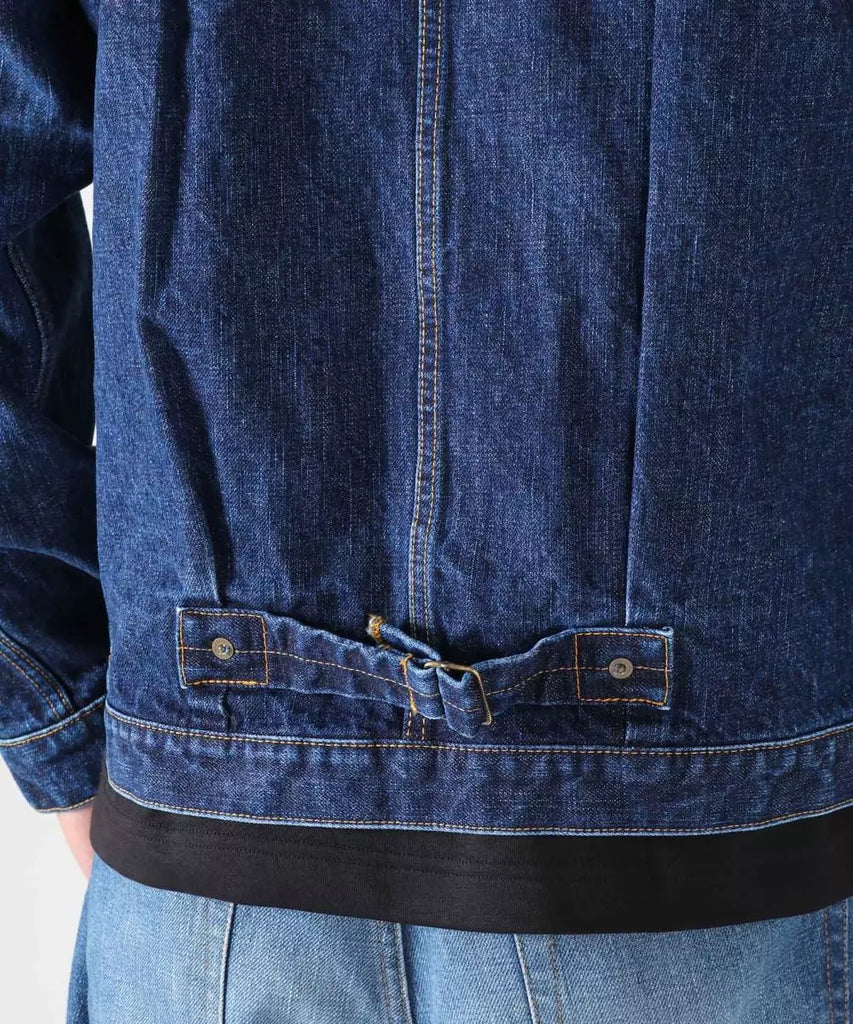 La veste classic type 1 Japan blue s'inspire des premières veste en denim du début du 20ème siècle ici proposé dans une version mid-wash, un délavage légèrement marqué qui garde une bel profondeur d'indigo.