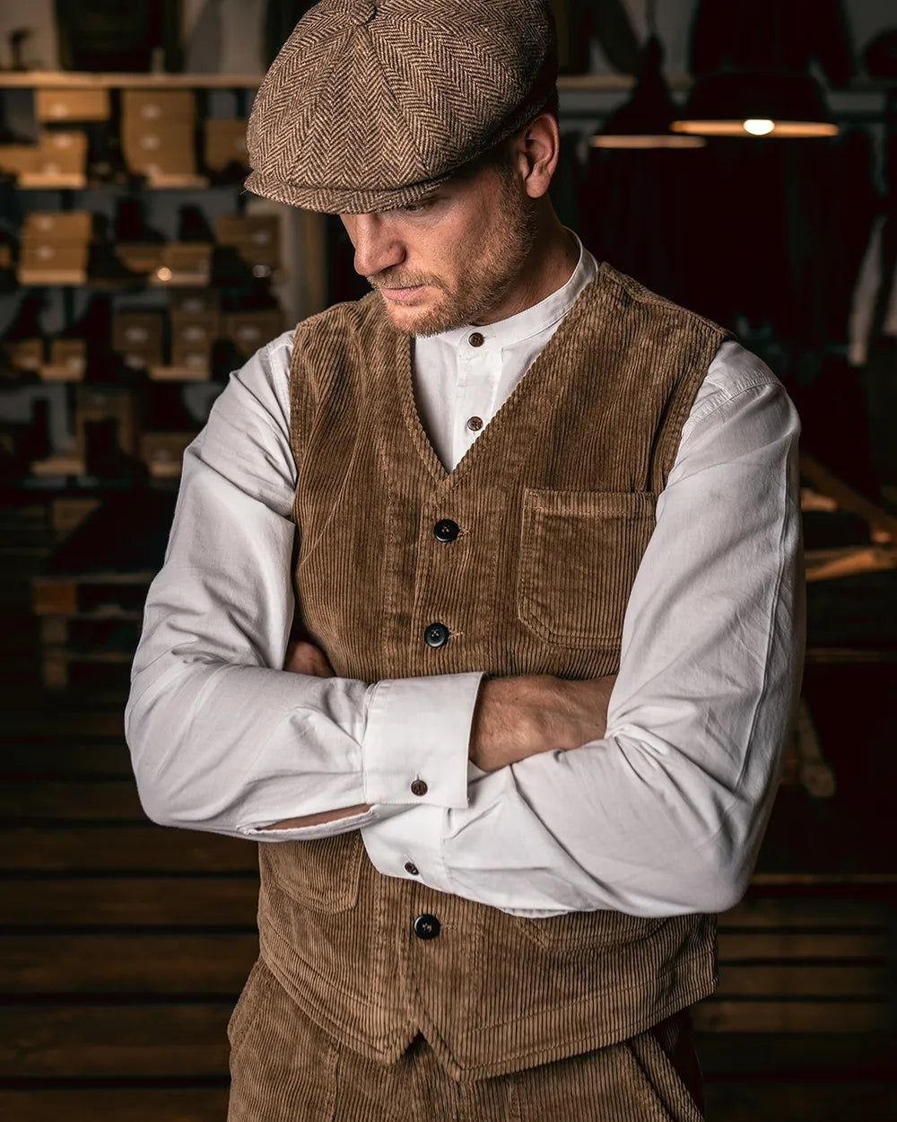 Gilet 1937 Roamer Light brass cord - Pike Brothers – Monsieur Cam